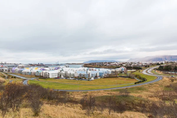 アイスランドの首都レイキャビクの街を一望 — ストック写真