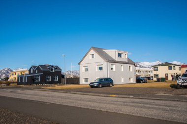 Güney İzlanda Hornafjordur 'daki Hofn kasabasındaki eski binalar