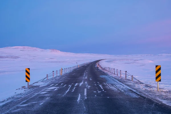 Kuzey Doğu Zlanda Arasındaki Dağlardan Geçen Yol — Stok fotoğraf