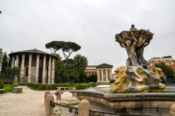 Ókori Romok Rómában Olaszország Fontana Del Tritone Triton Szökőkút Foro — Stock Fotó