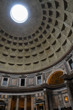 Roma 'daki antik kalıntılar (İtalya) - Pantheon' un İçi