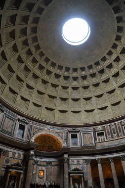 Roma 'daki antik kalıntılar (İtalya) - Pantheon' un İçi