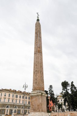 Roma 'daki antik kalıntılar (İtalya) - Piazza del Popolo' daki Obelisco Flaminio (Flaminio Obelisk)