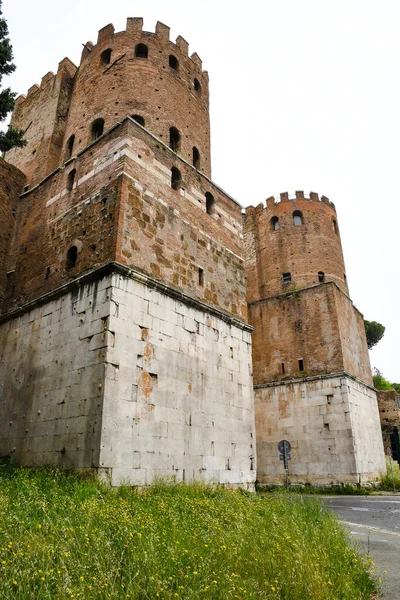 Ancient Ruins Rome Italy Porta San Sebastiano Porta Appia Gate — Foto de Stock