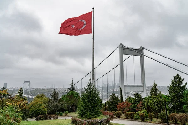 Turkish Flag Fatih Sultan Mehmet Bridge Spanning Bosphorus Strait Flag — Stockfoto
