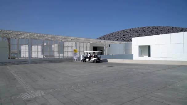 Abu Dhabi Sae Únor 2021 Lidé Přijíždějí Muzea Louvre Abu — Stock video