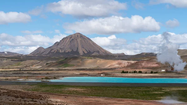 Blue Lake Hverir Myvatn Geothermal Area Boiling Mudpools Steaming Fumaroles — Stock Photo, Image