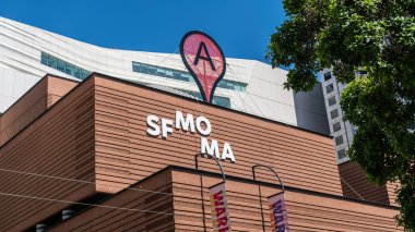 San Francisco, ABD - Ağustos 2019: San Francisco Modern Sanatlar Müzesi SFMOMA şehir merkezindeki Yerba Buena Gardens yakınlarında yer alan bir çağdaş sanat müzesidir.