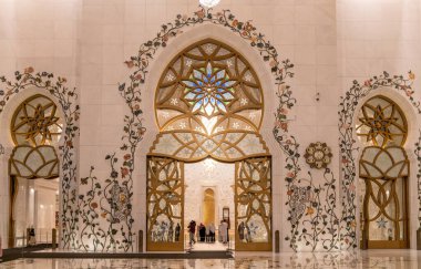 Abu Dabi, Birleşik Arap Emirlikleri - Şubat 2022: Şeyh Zayed Büyük Cami İçişleri. Abu Dabi Büyük Camii.