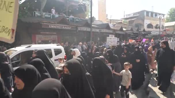 Sanliurfa Turquia Outubro 2022 Muçulmanos Religiosos Marchando Uma Manifestação Lgbt — Vídeo de Stock