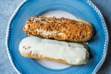 Bir grup Çit Lezzetli Tatlı Eklemesi Tabakta. Geleneksel Tatlı.