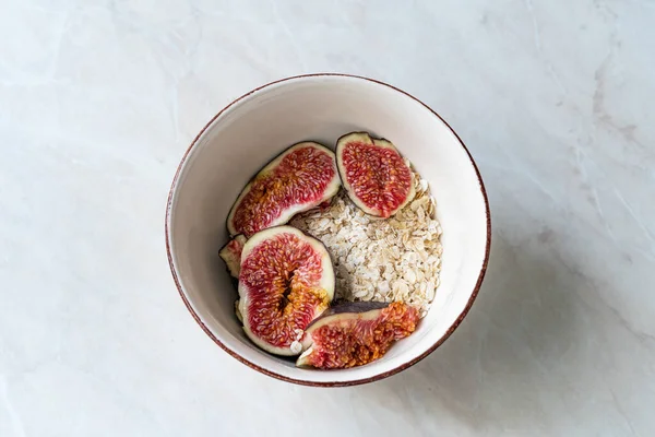 Muesli Cereal Mix Oatmeal Fig Almond Milk Organic Food Breakfast —  Fotos de Stock