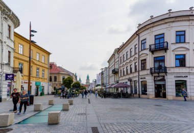 Lublin, Polonya - 13 Eylül 2021: Lublin şehir merkezinin tarihi görüntüsü