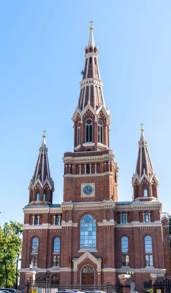 Lodz Polônia Setembro 2021 Igreja Histórica Tijolos Vermelhos Centro Cidade — Fotografia de Stock