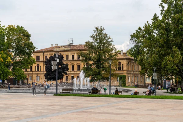 2021年9月13日 波兰卢布林 位于卢布林市中心 有广场和喷泉的历史市中心 — 图库照片