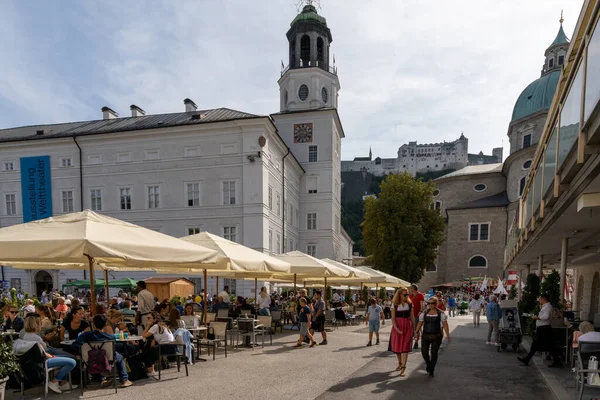 Salzburg Austria September 2021 People Enjoy Salzburg Town Fair Beautiful — Stock Photo, Image