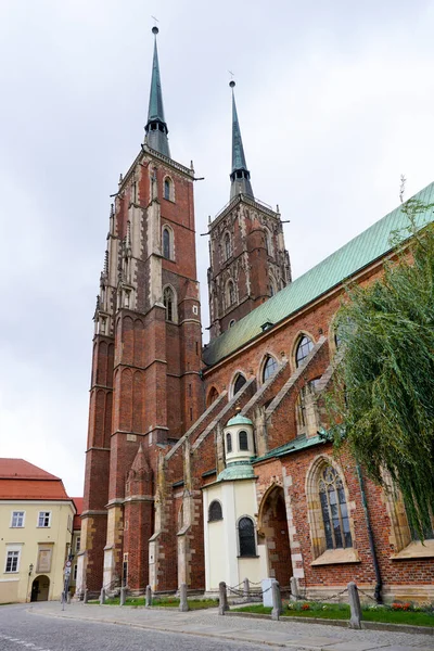 波兰弗罗茨拉夫 2021年9月17日 弗罗茨拉夫市中心的主教座堂景观 — 图库照片