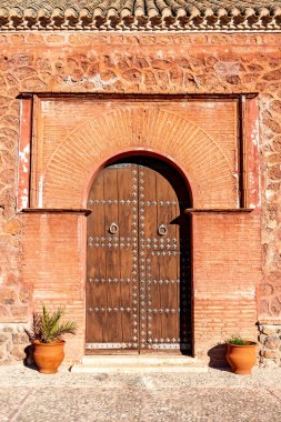 Murcia 'daki tarihi Santa Eulalia manastırının detaylı bir görüntüsü.