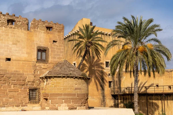 Cuevas del Almanzora, İspanya - 11 Şubat 2022: Cuevas del Almanzora 'daki Velez Markizi Kalesi manzarası