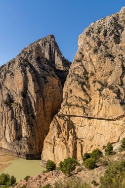 Güney İspanya 'da Malaga yakınlarındaki ünlü ve tarihi Camino de lRey manzarası