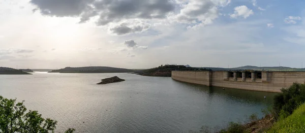 Panorama Utsikt Över Alange Dammen Och Reservoaren Kvällsljus — Stockfoto