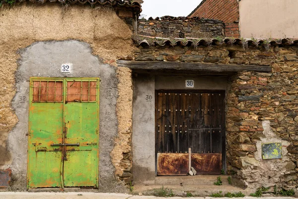 Guadalupe Spanien März 2022 Bunte Heruntergekommene Häuserfront Der Altstadt Von — Stockfoto