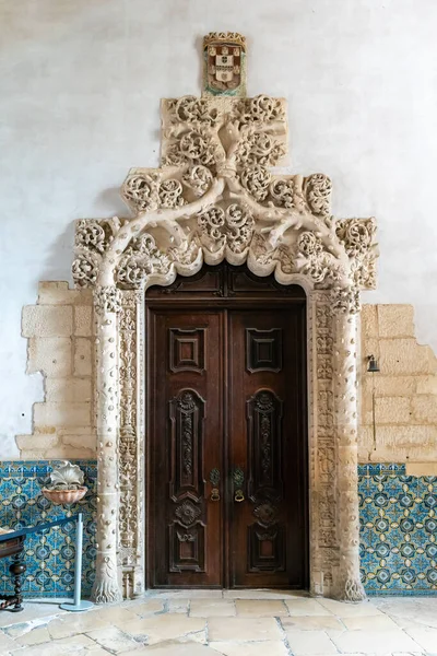 2022年4月7日 葡萄牙 酒精巴卡 酒精巴卡修道院的手工拱顶和圣墓之门 — 图库照片