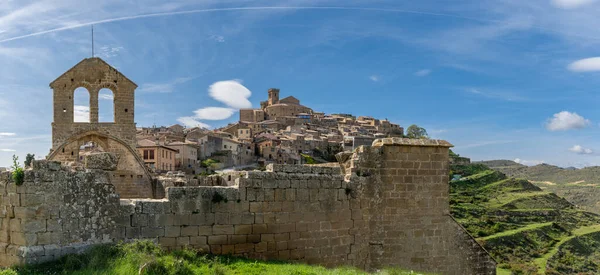 Ujue Spagna Aprile 2022 Veduta Panoramica Del Pittoresco Borgo Storico — Foto Stock