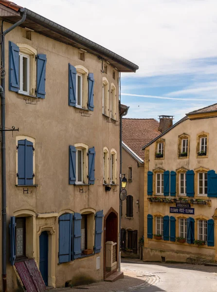 2022年6月2日フランス ロデマック市 フランスのグランド イースト地域にあるロデマックの歴史的な村の中心部の眺め — ストック写真