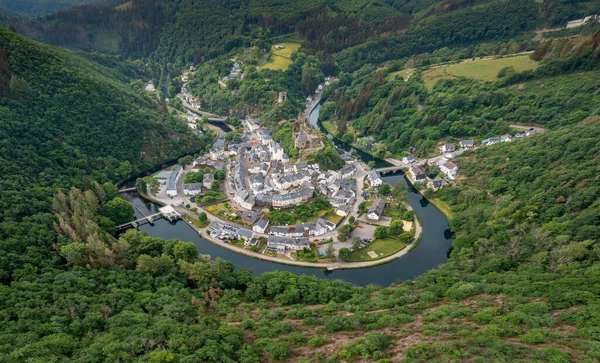 Esch Sur Sure Lüksemburg Haziran 2022 Lüksemburg Kuzeyindeki Sauer Nehri — Stok fotoğraf