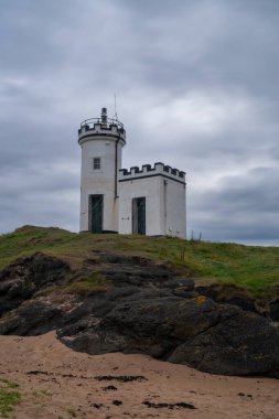 İskoçya 'daki Firth of Forth' taki Elie Deniz Feneri manzarası
