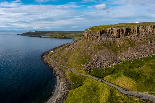 Aerial View Wild Rugged Coast Trottrnnish Peninsula Isle Skye — Fotografia de Stock