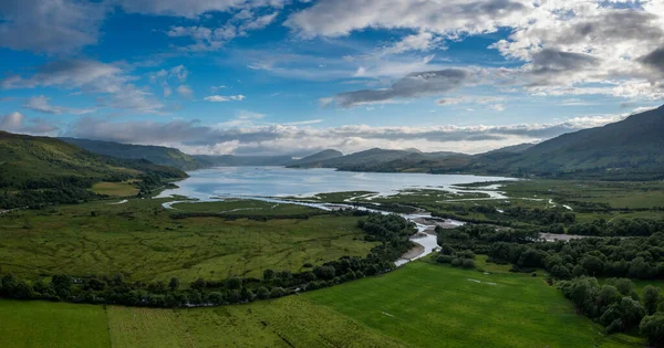 Luchtfoto Van Carron Loch Carron Schotse Hooglanden Bij Strathcarron — Stockfoto