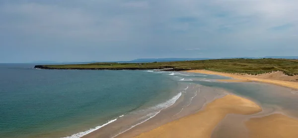 Een Panorama Drone Landschap Uitzicht Het Prachtige Gouden Zandstrand Bij — Stockfoto