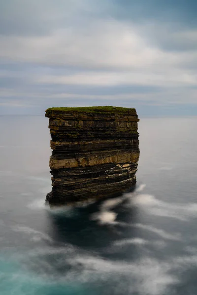 Long Exposure View Landmark Sea Stack Downpatrick Head County Mayo — Foto de Stock