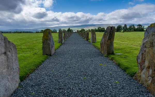 Standing Stones Gravel Footpath North South Line Crawick Multiverse Dumfries — Stockfoto