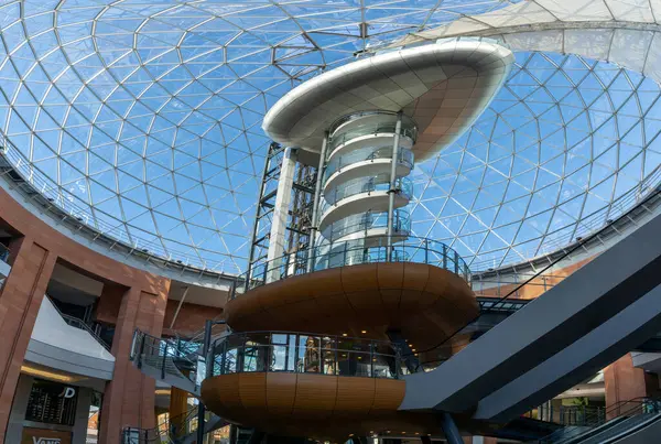 Belfast Egyesült Királyság 2022 Augusztus Üvegkupola Felvonótorony Victoria Square Bevásárlóközpontban — Stock Fotó
