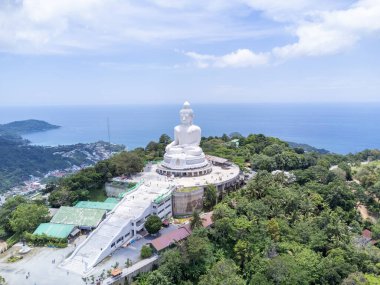 Büyük Buda Phuket Havadan görünüşü Bulutlu Tayland