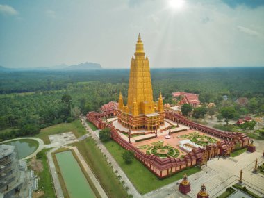 Wat Mahathat Wachiramongkol (Wat Bang Tong) Krabi Tayland