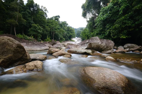 Nakhon si thammarat Tayland 'da Promlok şelalesi