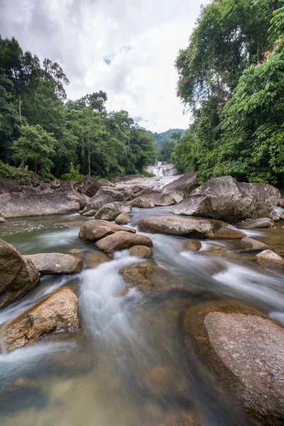 Nakhon si thammarat Tayland 'da Promlok şelalesi