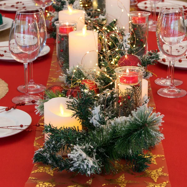 Beau Décor Table Avec Décorations Noël Couleurs Rouges — Photo
