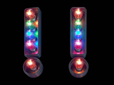 Siyah arkaplanda renkli lambaların ünlem işaretleri