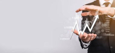 Elde tutulan satış verileri ve ekonomik büyüme grafiği. İş planlama ve strateji. Takas ticareti analiz ediliyor. Finansal ve bankacılık. Teknoloji dijital pazarlama. Kâr ve büyüyen plan.