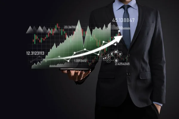 Biznesmen Posiadać Dane Sprzedaży Wykres Wzrostu Gospodarczego Planowanie Biznesowe Strategia — Zdjęcie stockowe