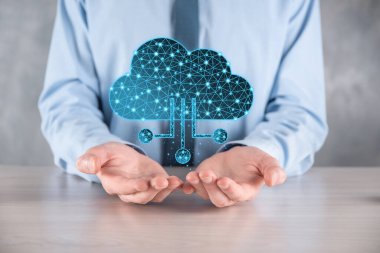 Bulut teknolojisi. Koyu mavi üzerinde veri toplama ikonu olan çokgen kablo depolama işareti. Bulut hesaplama, büyük veri merkezi, gelecekteki altyapı, dijital ai konsepti. Sanal sunucu simgesi.