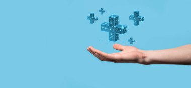 İş adamı el ele tutuşması 3D artı düşük çokgen simgesi. Ayrıca sosyal yardım, kişisel kalkınma, sosyal ağ kârı, sağlık sigortası, büyüme kavramları gibi olumlu öneriler sunmak için sanal imza atın.