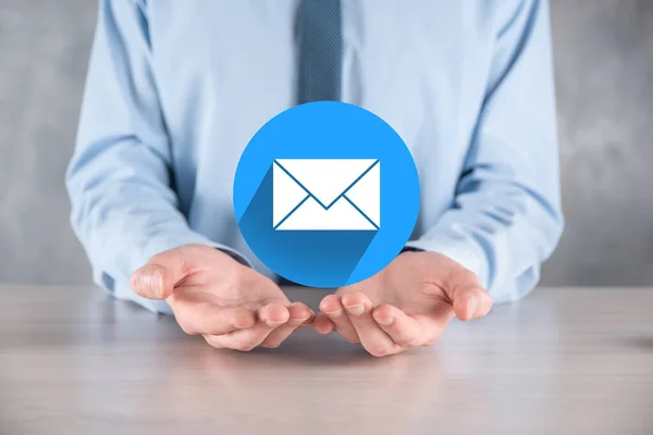 Zakenman Hand Holding Letter Icoon Mail Icons Neem Contact Met — Stockfoto