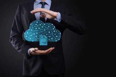 Bulut teknolojisi. Koyu mavi üzerinde belge ikonu olan çokgen kablo depolama işareti. Bulut hesaplama, büyük veri merkezi, gelecekteki altyapı, dijital ai konsepti. Sanal sunucu simgesi.