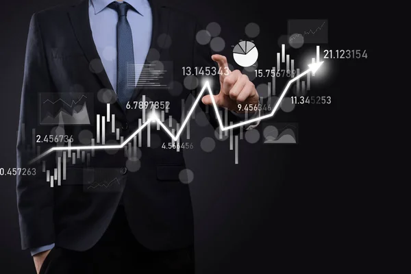 Üzletember Rendelkezik Értékesítési Adatok Gazdasági Növekedés Grafikon Üzleti Tervezés Stratégia — Stock Fotó